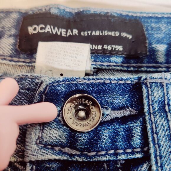 Vintage Rocawear Teens Size10/27 Denim Shorts Blue Patch Hip Hop Skater Y2K JayZ - Picture 4 of 15